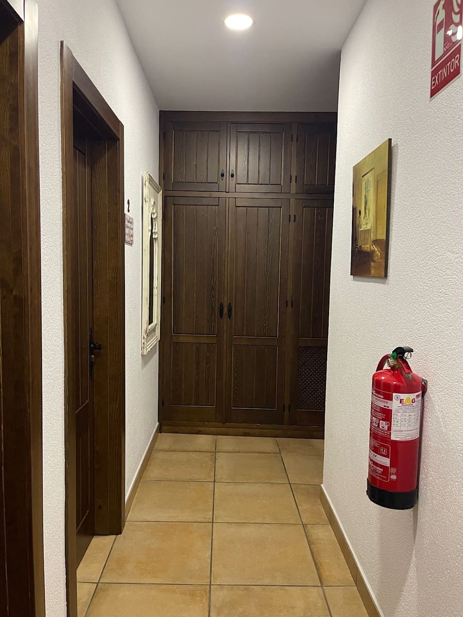 4 bedroom Hotel for sale in Lucainena de las Torres - € 370,000 (Ref: 9729254)