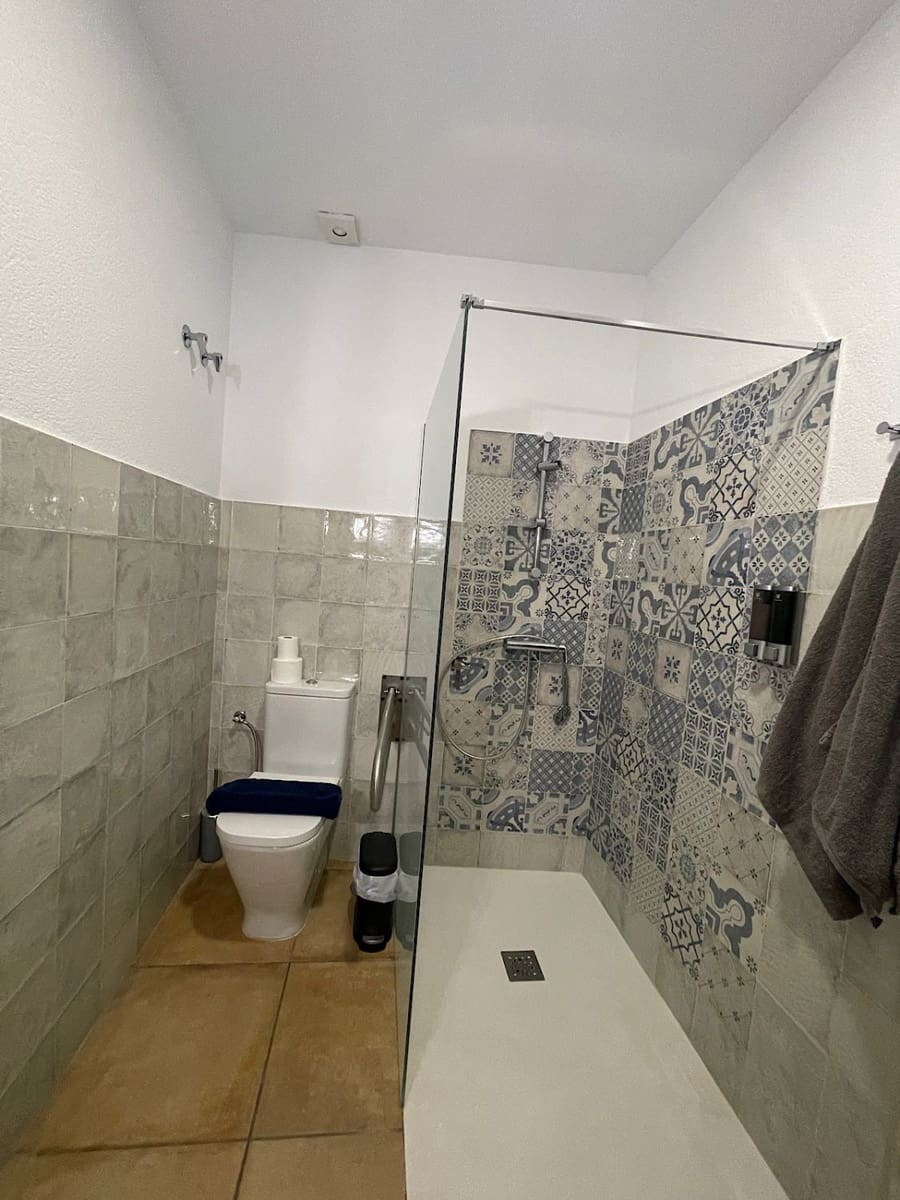 4 bedroom Hotel for sale in Lucainena de las Torres - € 370,000 (Ref: 9729254)