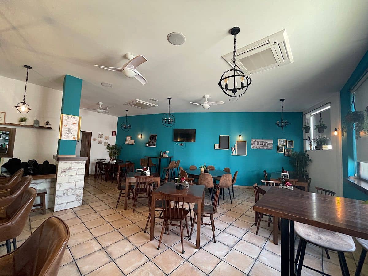 4 bedroom Hotel for sale in Lucainena de las Torres - € 370,000 (Ref: 9729254)