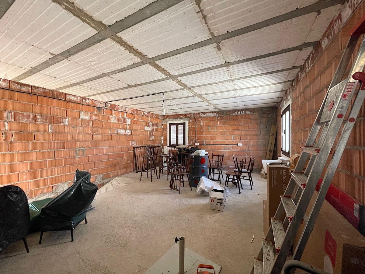 4 bedroom Hotel for sale in Lucainena de las Torres - € 370,000 (Ref: 9729254)