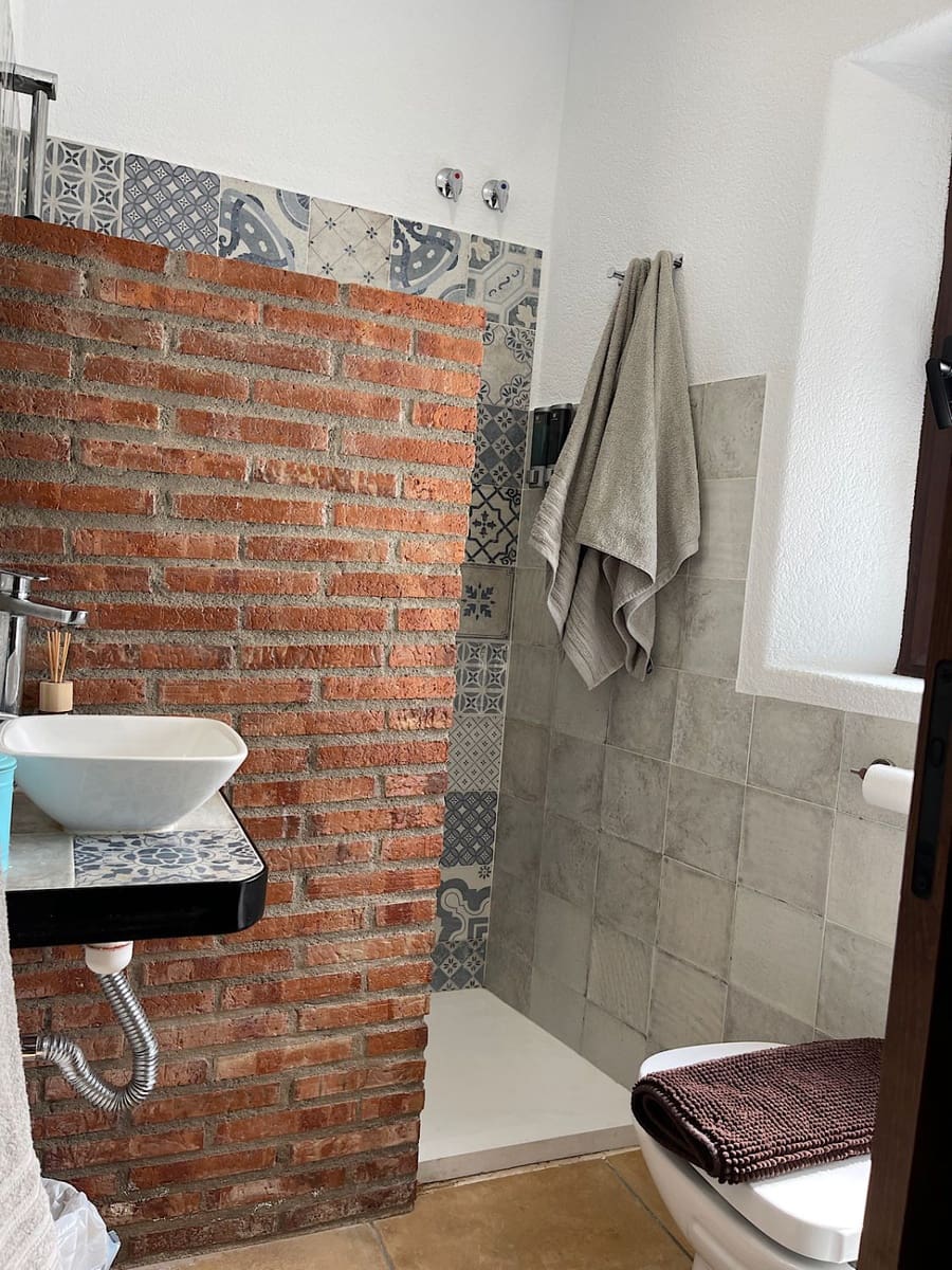 4 bedroom Hotel for sale in Lucainena de las Torres - € 370,000 (Ref: 9729254)