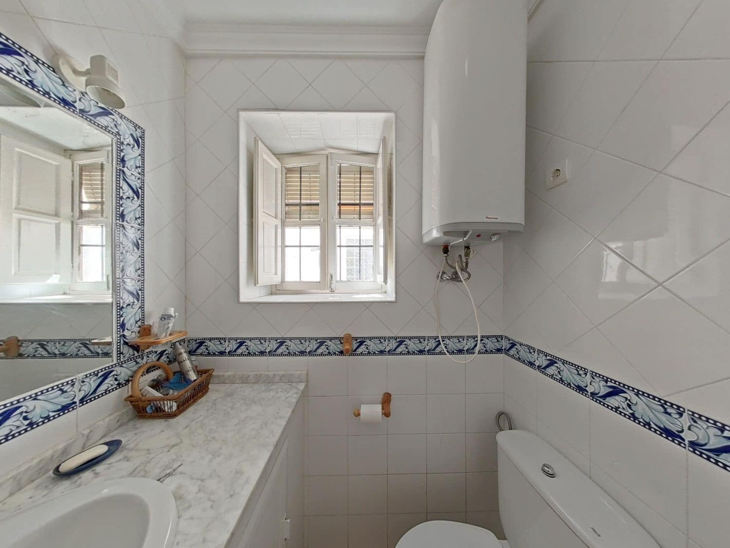 Casa de 3 habitaciones en Sorbas en venta - 59.000 € (Ref: 9794362)