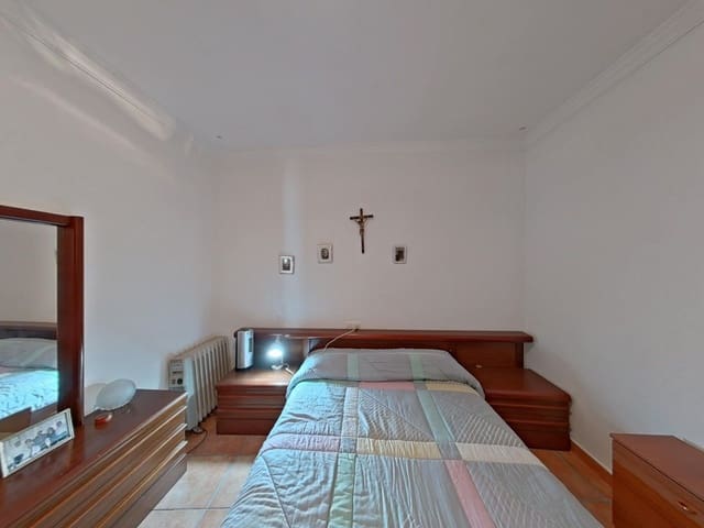 Casa de 3 habitaciones en Sorbas en venta - 59.000 € (Ref: 9794362)