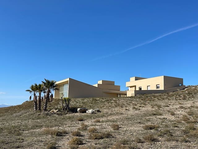 3 sovrum Finca/Hus på landet till salu i Tabernas - 695 000 € (Ref: 9814266)