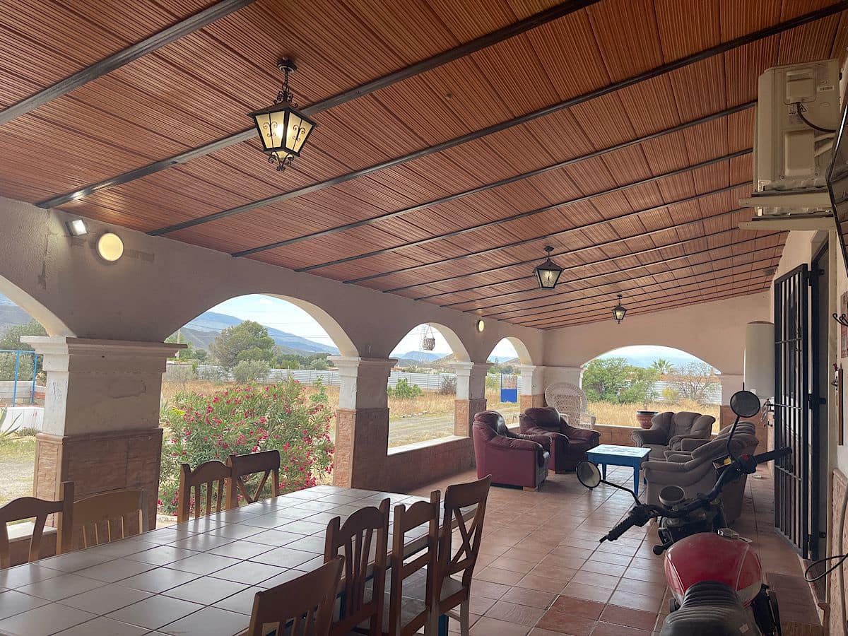 6 bedroom Finca/Country House for sale in Tabernas - € 165,000 (Ref: 9827088)