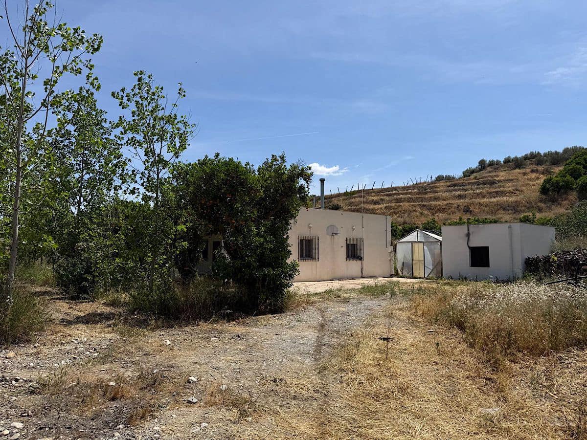 2 bedroom Finca/Country House for sale in Bentarique with garage - € 265,000 (Ref: 9840259)