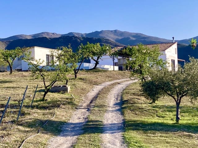 2 sypialnia Finka/Dom wiejski na sprzedaż w Uleila del Campo - 268 000 € (Ref: 9858040)
