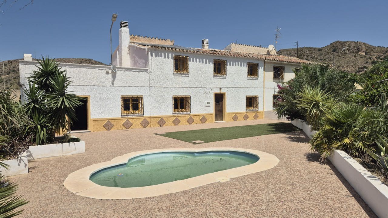 3 bedroom Townhouse for sale in Cariatiz with pool garage - € 157,000 (Ref: 9933717)