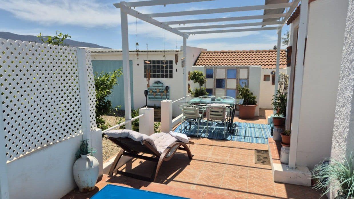 3 soveværelse Finca/Landehus til salg i Tabernas med swimmingpool garage - € 295.000 (Ref: 9959382)
