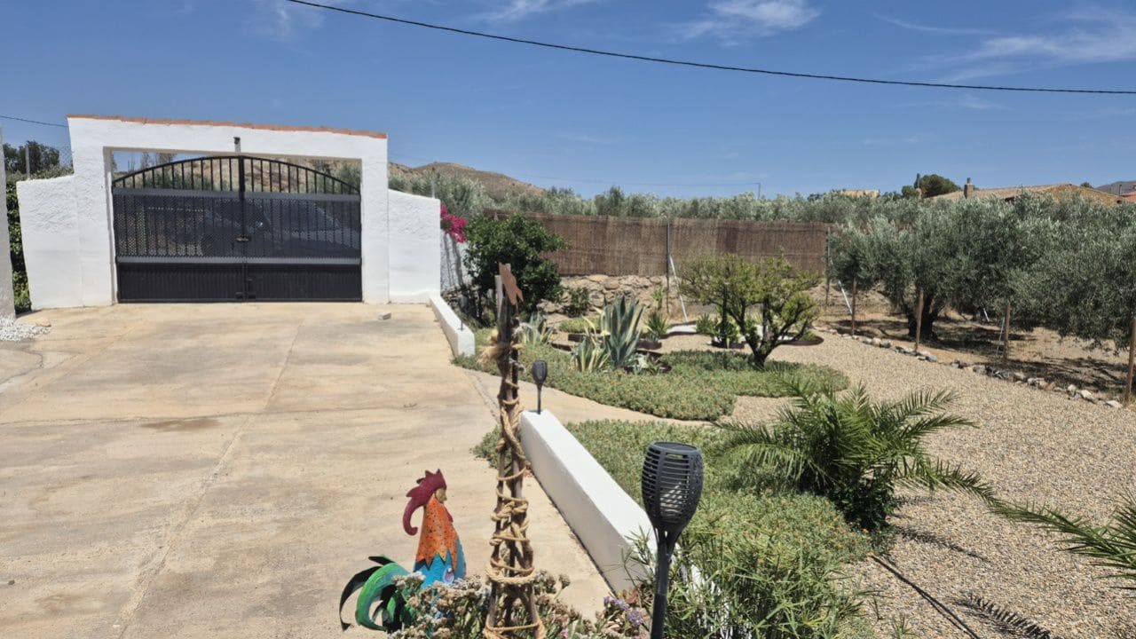 3 soveværelse Finca/Landehus til salg i Tabernas med swimmingpool garage - € 295.000 (Ref: 9959382)