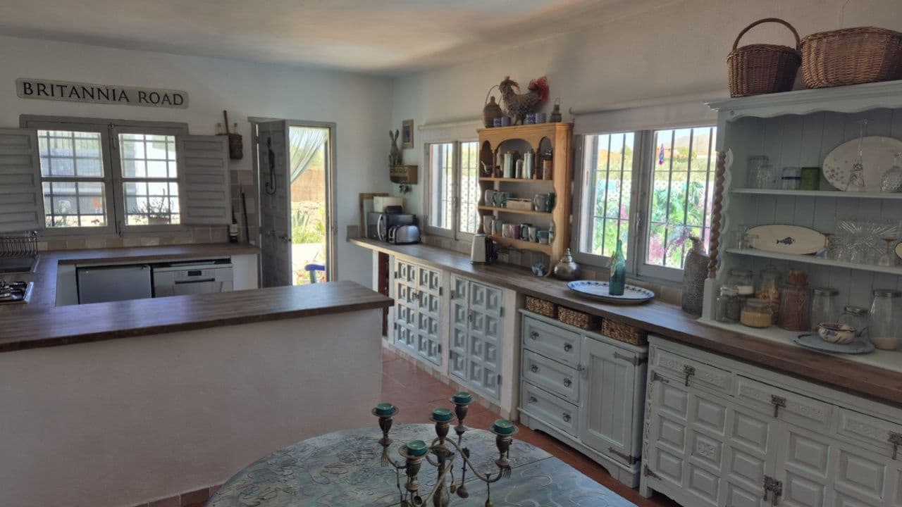 3 soveværelse Finca/Landehus til salg i Tabernas med swimmingpool garage - € 295.000 (Ref: 9959382)
