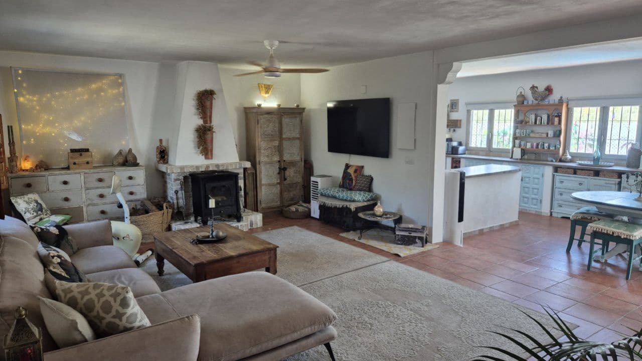 3 soveværelse Finca/Landehus til salg i Tabernas med swimmingpool garage - € 295.000 (Ref: 9959382)
