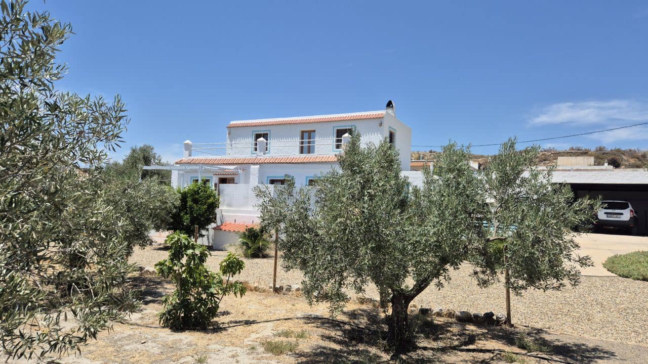 3 soveværelse Finca/Landehus til salg i Tabernas med swimmingpool garage - € 295.000 (Ref: 9959382)