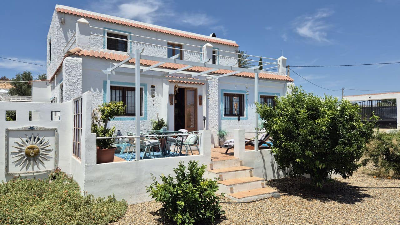 3 soveværelse Finca/Landehus til salg i Tabernas med swimmingpool garage - € 295.000 (Ref: 9959382)