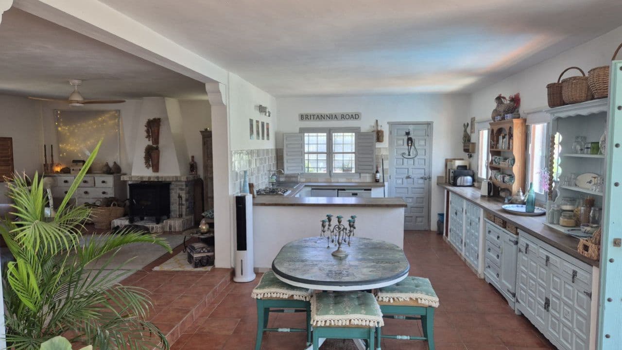 3 soveværelse Finca/Landehus til salg i Tabernas med swimmingpool garage - € 295.000 (Ref: 9959382)
