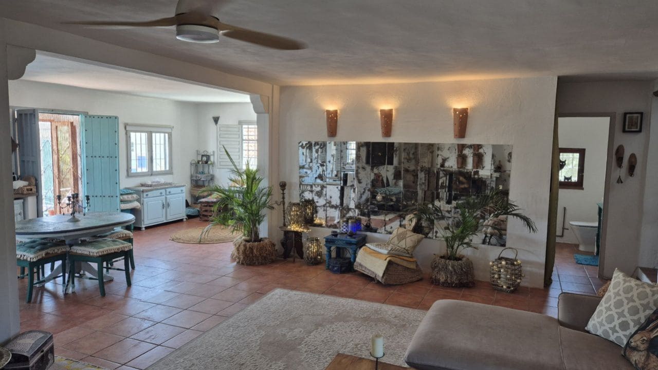 3 soveværelse Finca/Landehus til salg i Tabernas med swimmingpool garage - € 295.000 (Ref: 9959382)