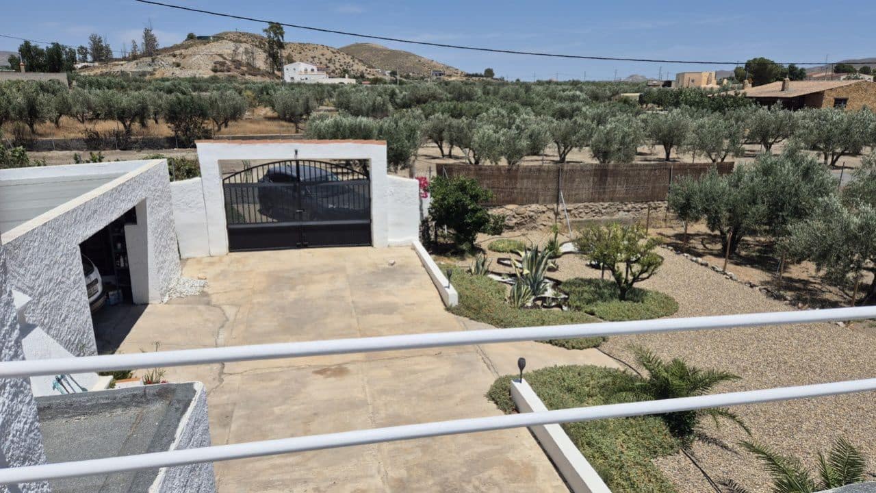 3 soveværelse Finca/Landehus til salg i Tabernas med swimmingpool garage - € 295.000 (Ref: 9959382)