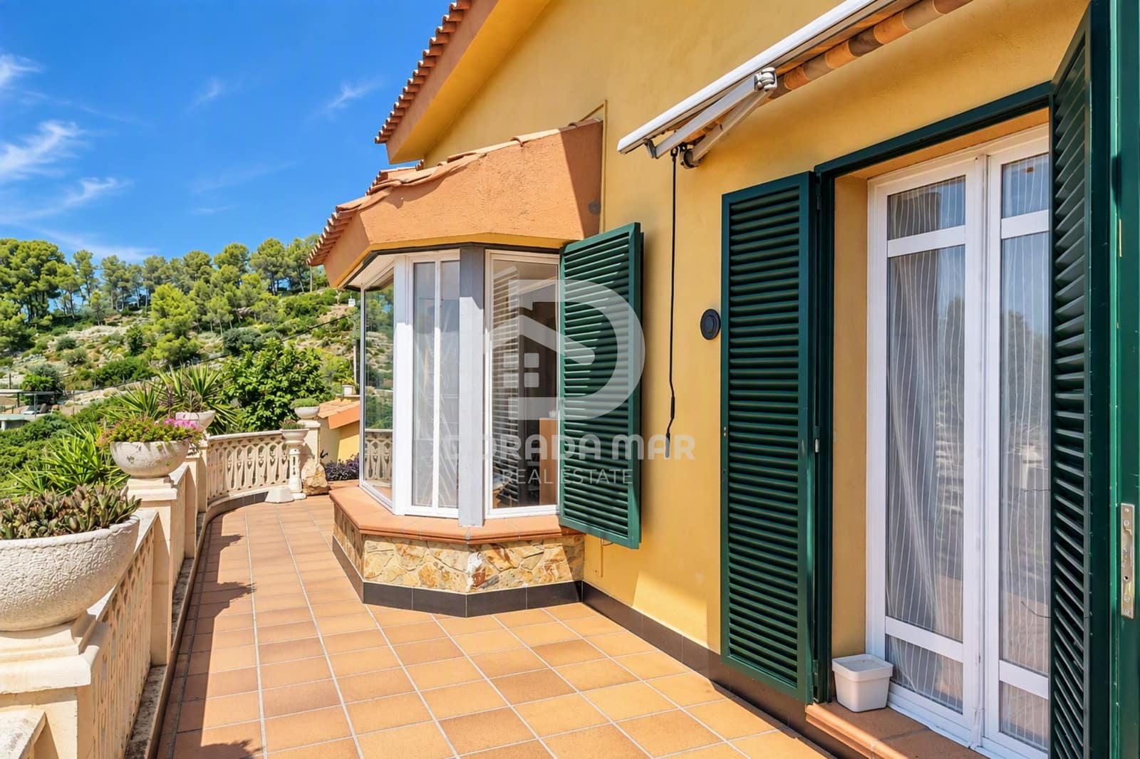 4 bedroom Villa for sale in Olivella - € 389,000 (Ref: 10158342)