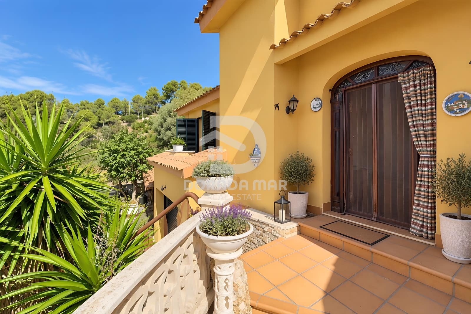 4 bedroom Villa for sale in Olivella - € 389,000 (Ref: 10158342)