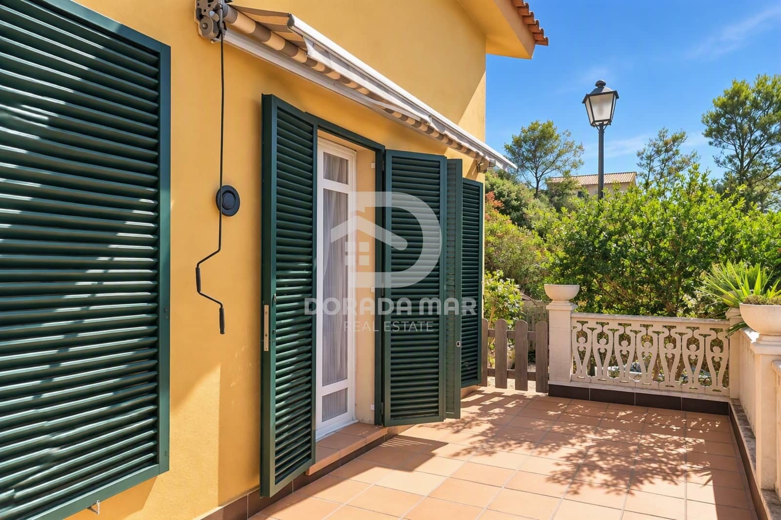 4 bedroom Villa for sale in Olivella - € 389,000 (Ref: 10158342)