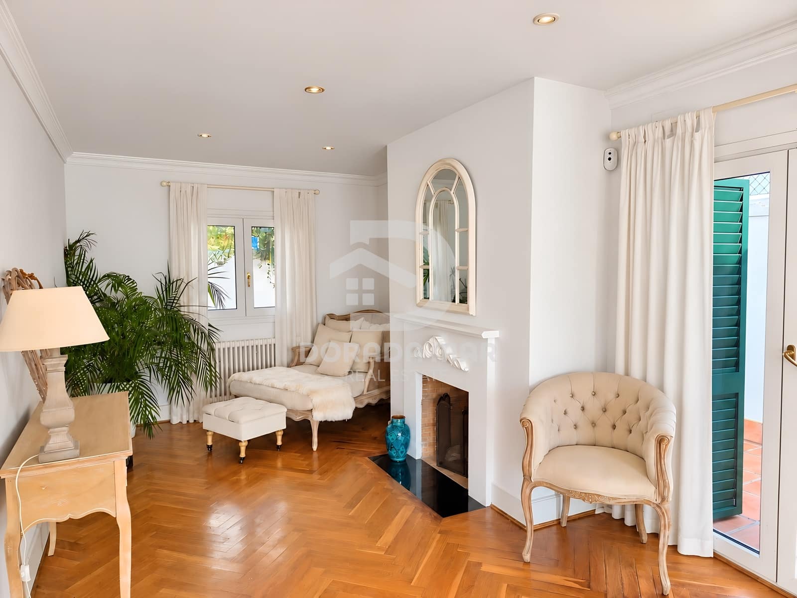 4 bedroom Villa for sale in Sant Pere de Ribes with pool - € 968,000 (Ref: 10158415)