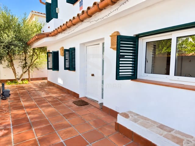 4 soveværelse Villa til salg i Sant Pere de Ribes med swimmingpool - € 968.000 (Ref: 10158415)
