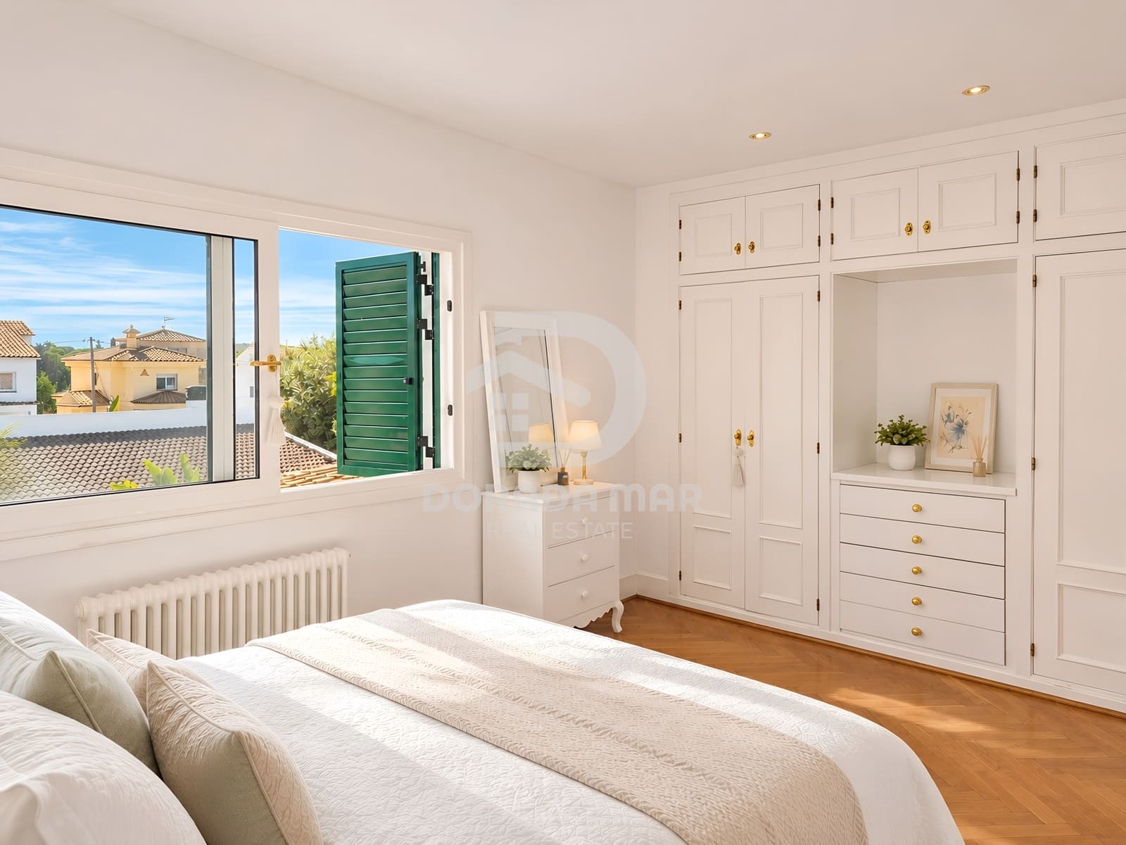 4 bedroom Villa for sale in Sant Pere de Ribes with pool - € 968,000 (Ref: 10158415)