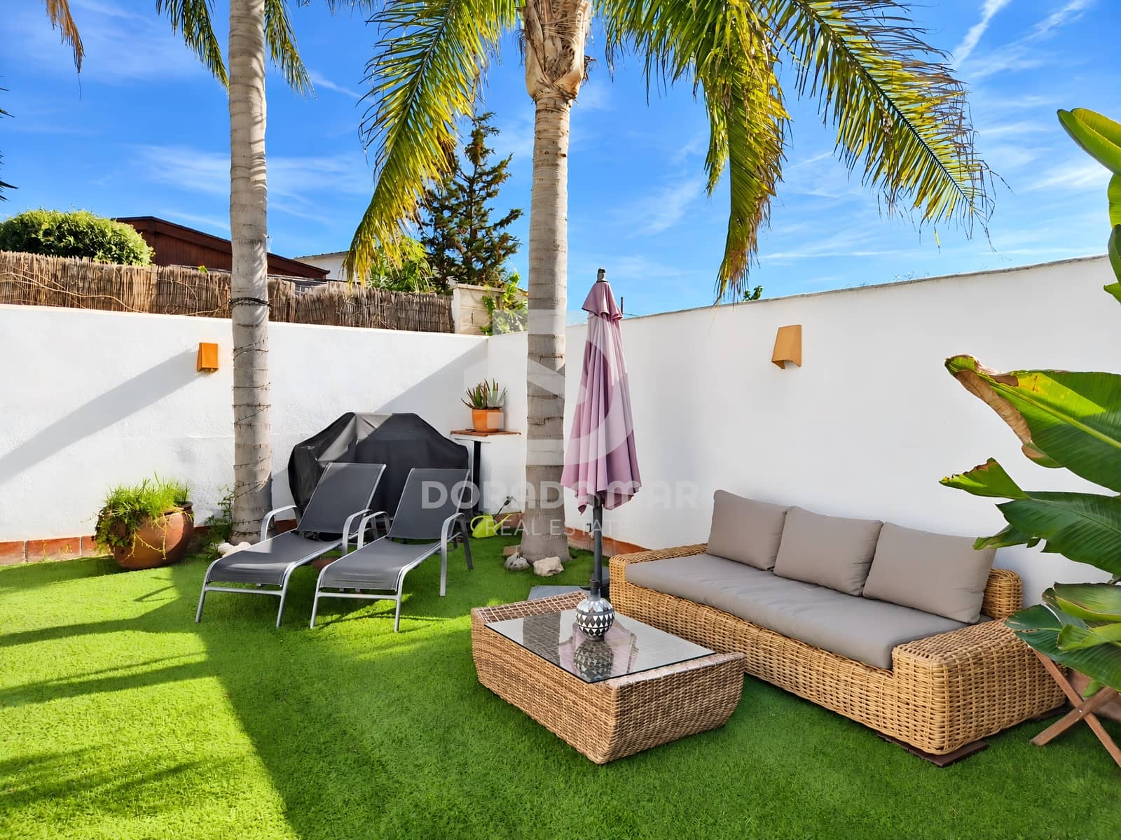 4 bedroom Villa for sale in Sant Pere de Ribes with pool - € 968,000 (Ref: 10158415)