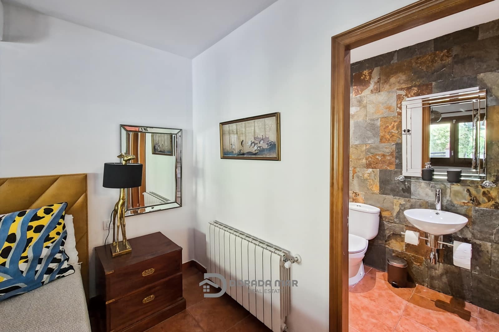 7 sypialnia Pensjonat na sprzedaż w Olivella z basenem garażem - 1 690 000 € (Ref: 9889498)