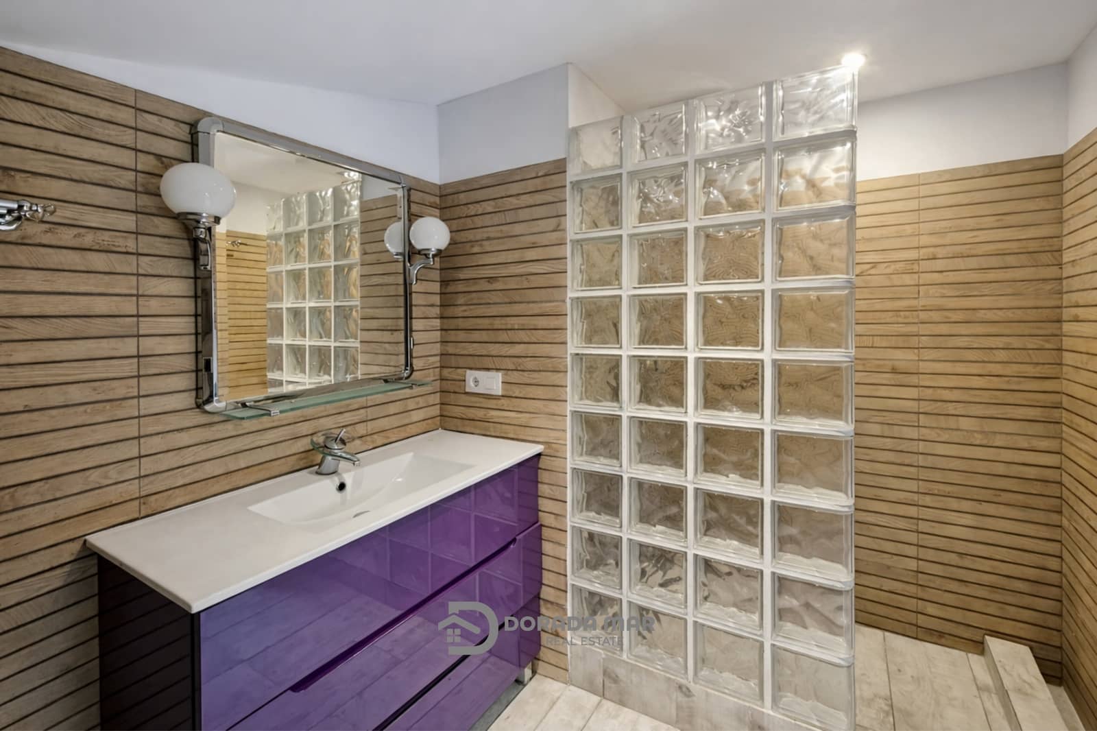 7 sypialnia Pensjonat na sprzedaż w Olivella z basenem garażem - 1 690 000 € (Ref: 9889498)