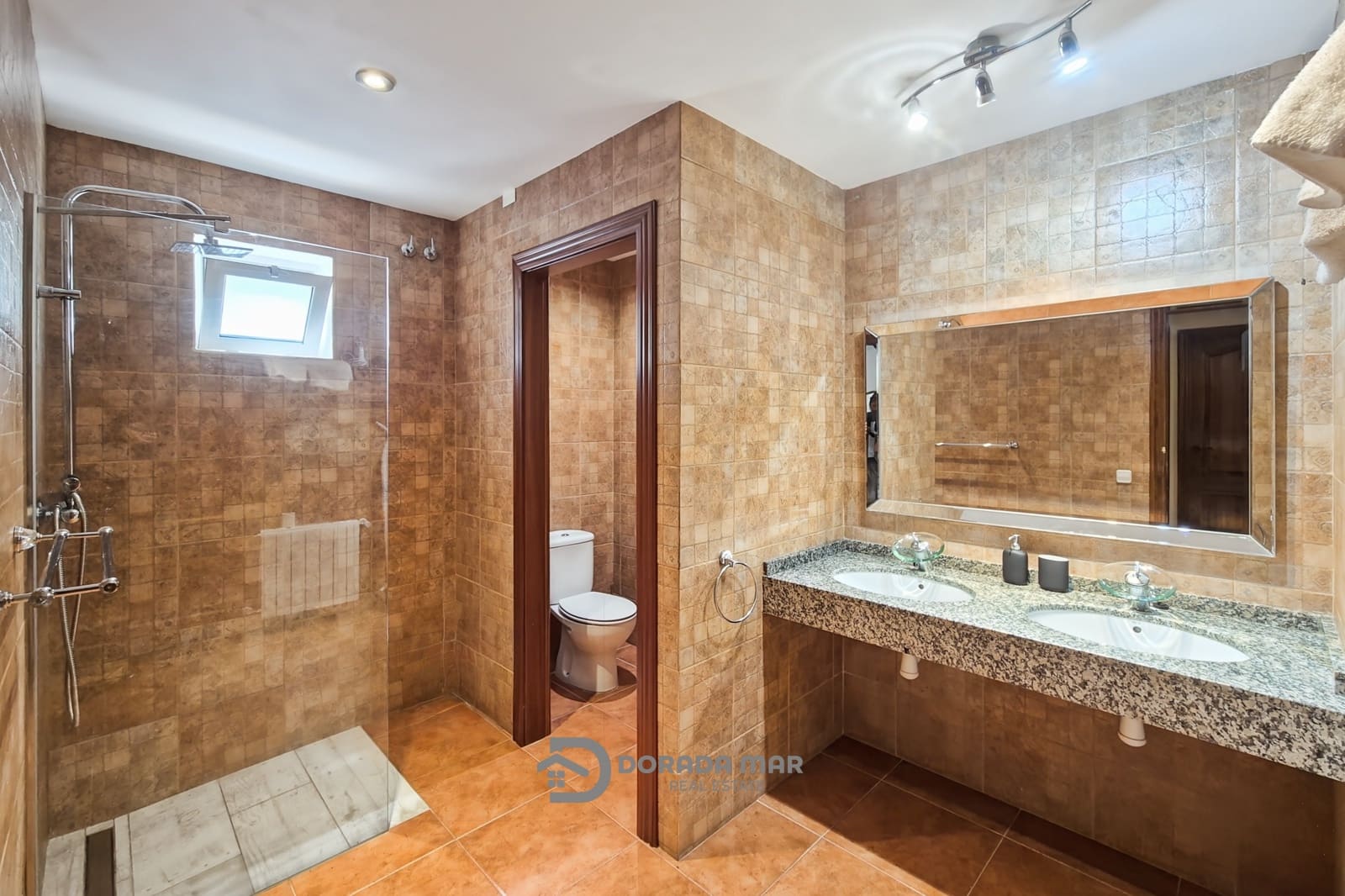 7 sypialnia Pensjonat na sprzedaż w Olivella z basenem garażem - 1 690 000 € (Ref: 9889498)