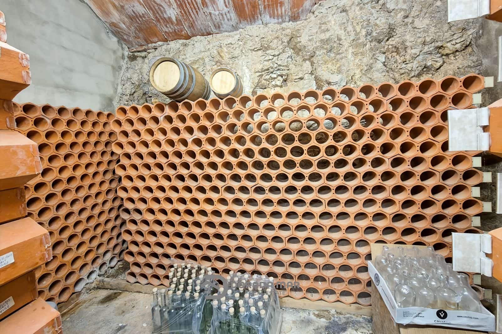 7 sypialnia Pensjonat na sprzedaż w Olivella z basenem garażem - 1 690 000 € (Ref: 9889498)