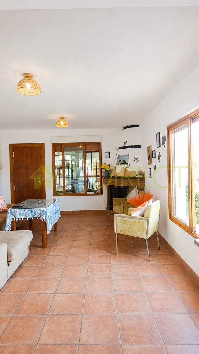 2 bedroom Finca/Country House for rent in Salobrena with pool garage - € 1,320 (Ref: 10002600)