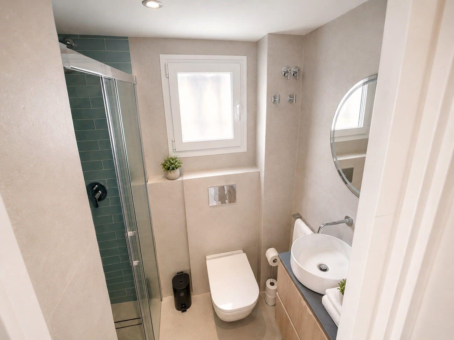 3 slaapkamer Flat te huur in Torre del Mar met zwembad - € 1.920 (Ref: 10004995)