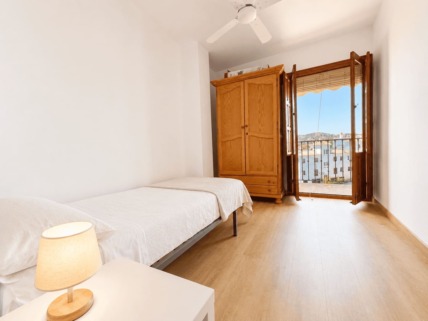 3 bedroom Apartment for rent in Frigiliana - € 1,200 (Ref: 10008308)