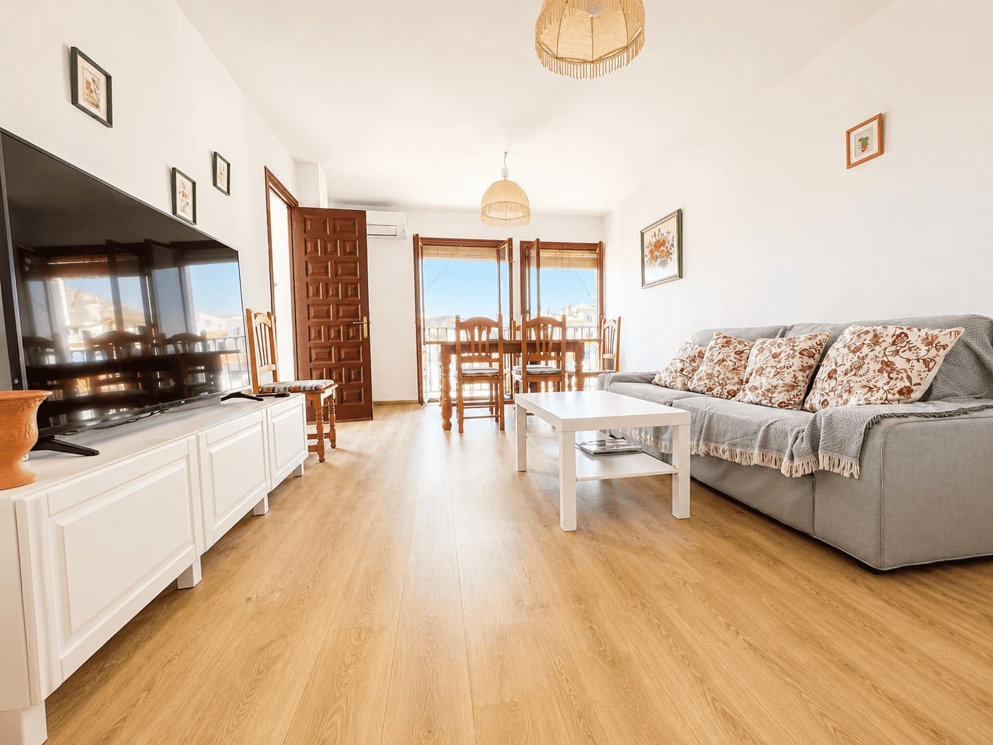 3 bedroom Apartment for rent in Frigiliana - € 1,200 (Ref: 10008308)