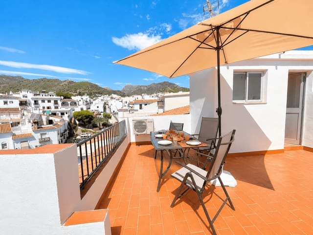 3 bedroom Apartment for rent in Frigiliana - € 1,200 (Ref: 10008308)