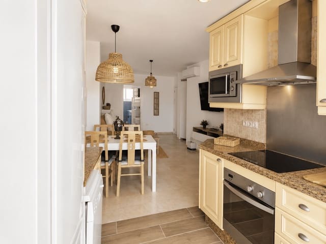 2 quarto Apartamento para arrendar em Estepona com garagem - 1 800 € (Ref: 10026734)
