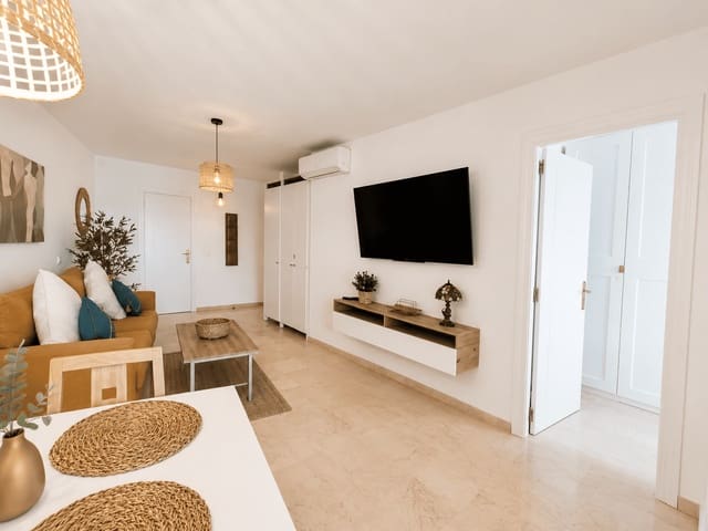 2 quarto Apartamento para arrendar em Estepona com garagem - 1 800 € (Ref: 10026734)