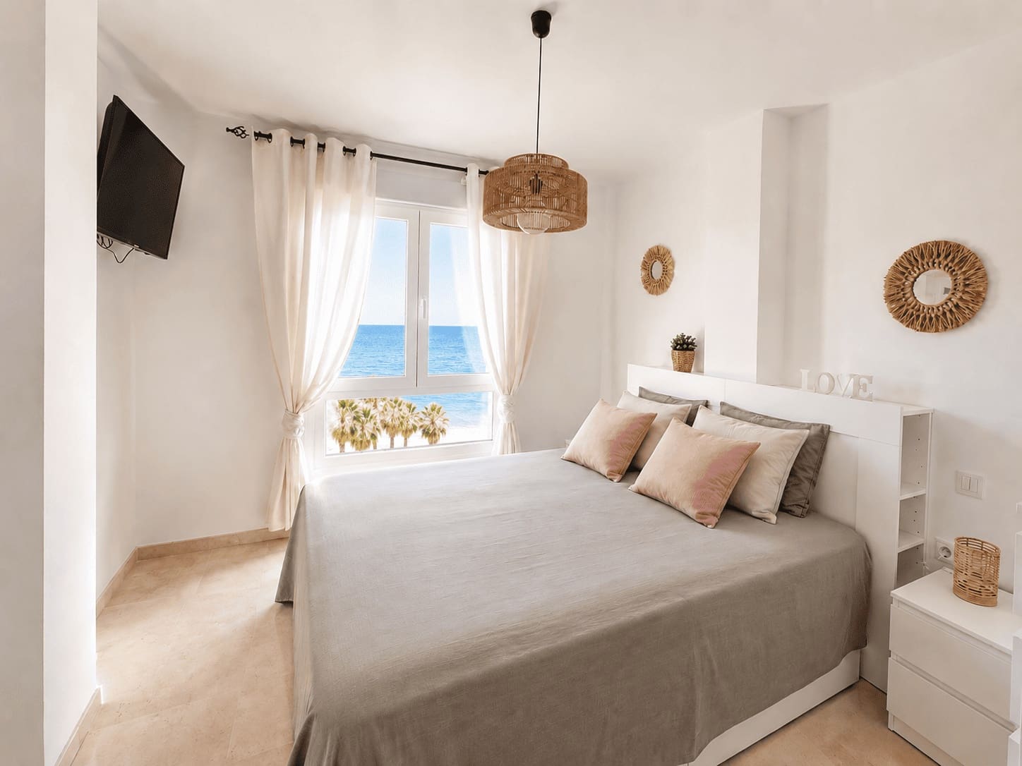Appartement de 2 chambres à louer à Estepona avec garage - 1 800 € (Ref: 10026734)