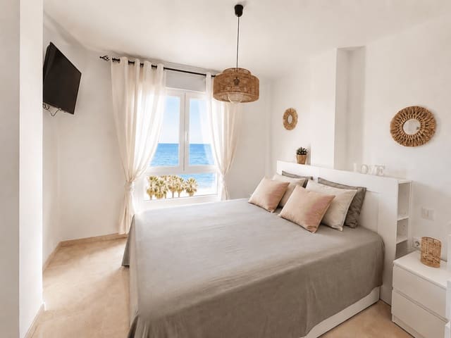 2 quarto Apartamento para arrendar em Estepona com garagem - 1 800 € (Ref: 10026734)