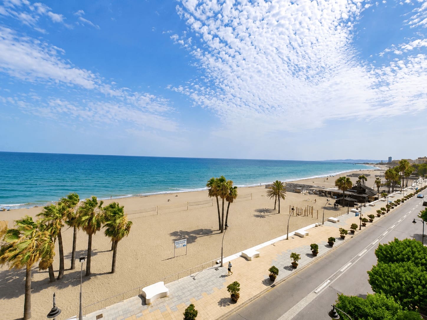 Appartement de 2 chambres à louer à Estepona avec garage - 1 800 € (Ref: 10026734)