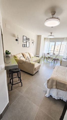Studio à louer à Torrox avec piscine - 900 € (Ref: 10033433)