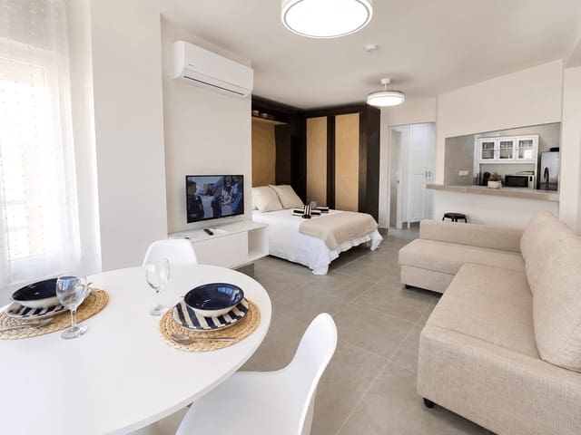 Yksiö vuokrattavana paikassa Torrox mukana uima-altaan - 900 € (Ref: 10033433)