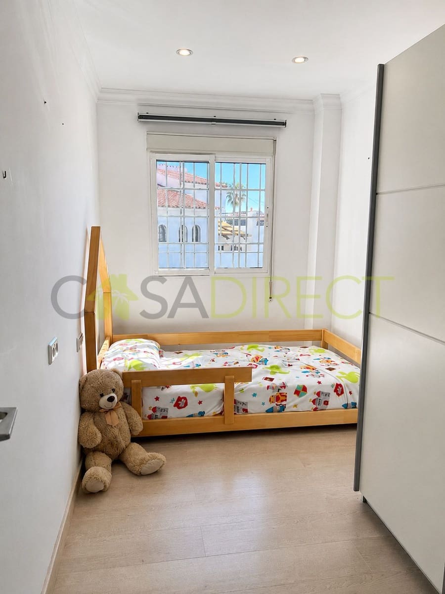 3 sovrum Semi-fristående Villa att hyra i Nerja med pool garage - 2 170 € (Ref: 10033434)