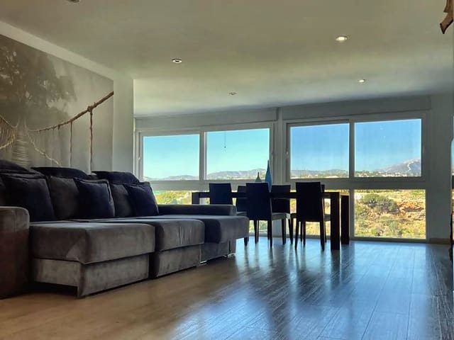 3 Zimmer Doppelhaus zu vermieten in Nerja mit Pool Garage - 2.170 € (Ref: 10033434)
