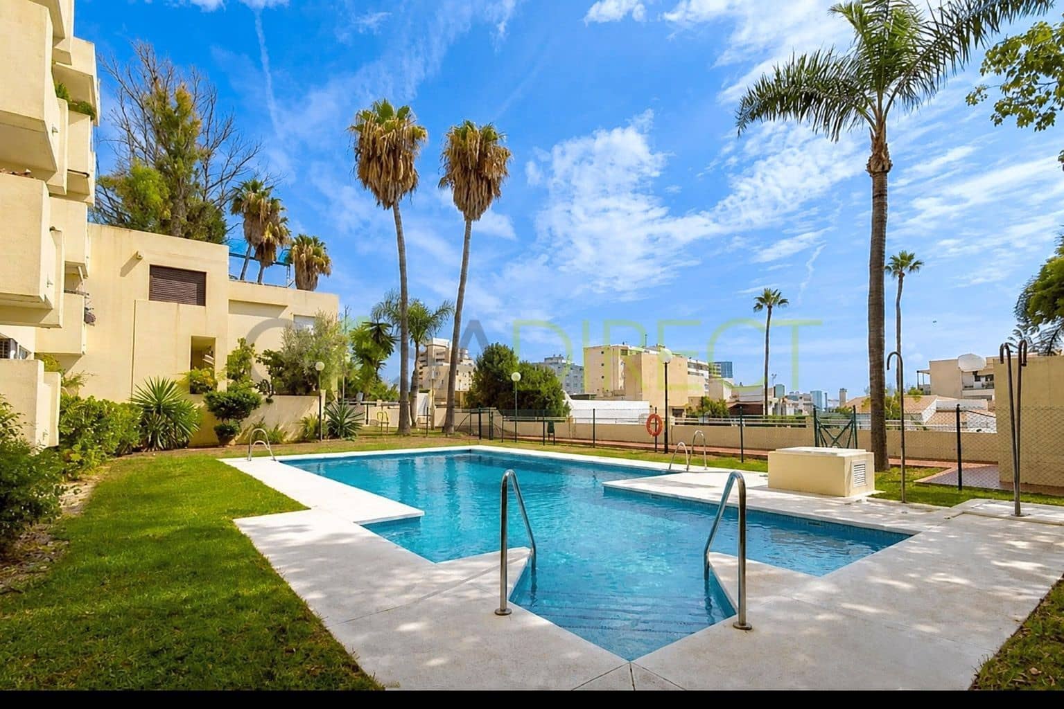 2 makuuhuone Asunto vuokrattavana paikassa Torremolinos mukana uima-altaan 
autotalli - 1 920 € (Ref: 10036341)