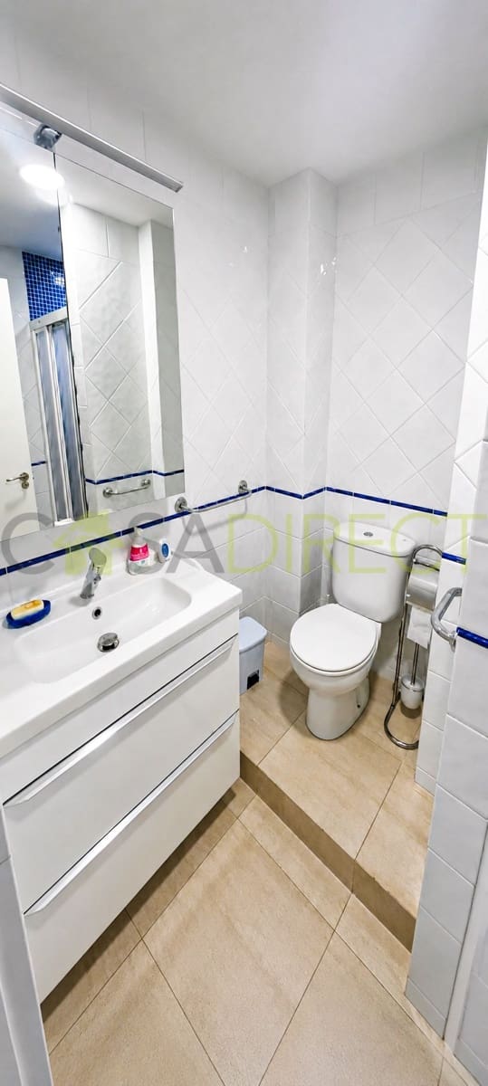 Piso de 2 habitaciones en Granada ciudad en alquiler con piscina - 900 € (Ref: 10042497)