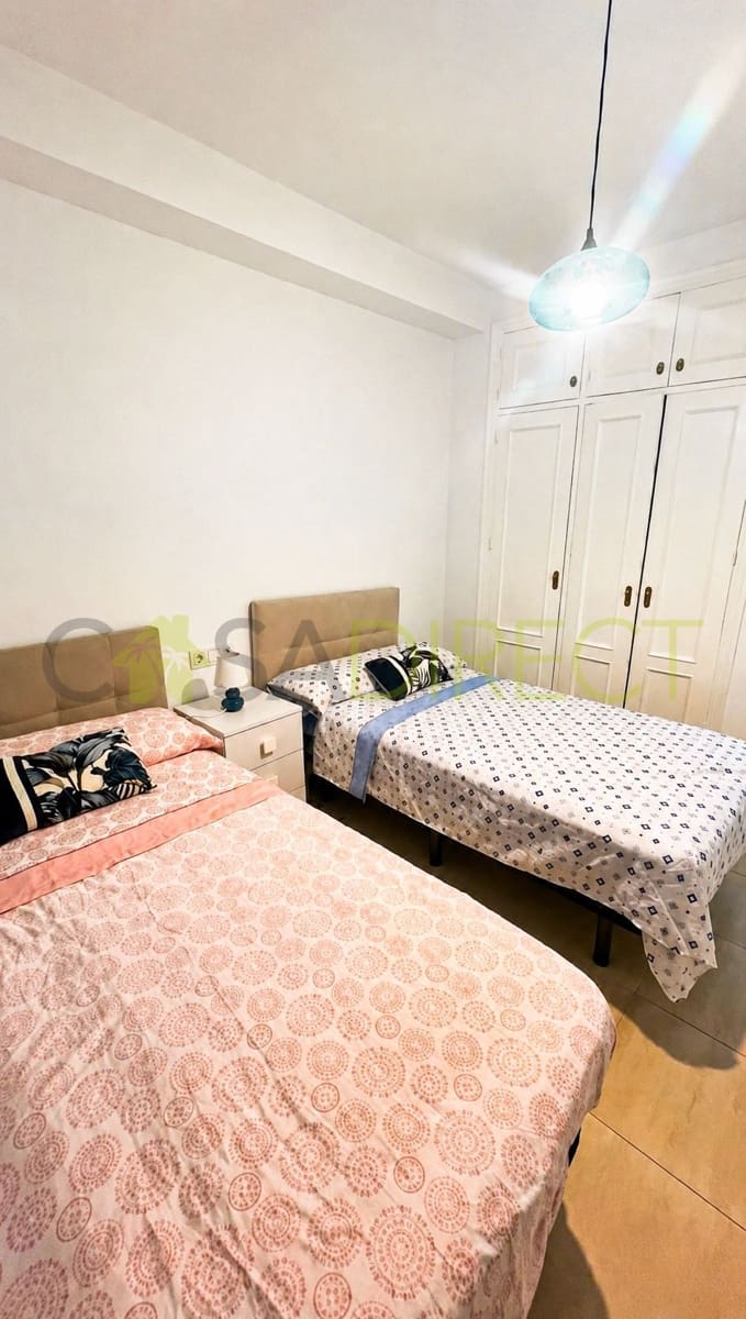 Piso de 2 habitaciones en Granada ciudad en alquiler con piscina - 900 € (Ref: 10042497)