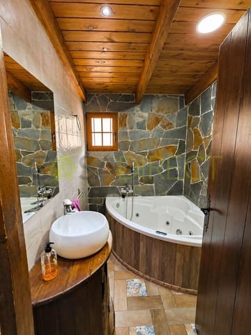 3 camera da letto Finca/Casa di Campagna da affittare in Riogordo con piscina garage - 1.200 € (Rif: 10046816)